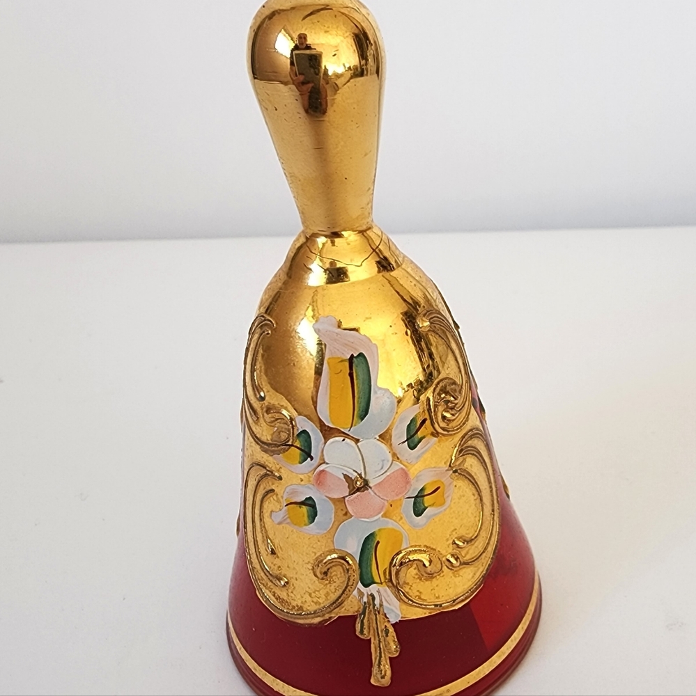 A beautiful dinner bell